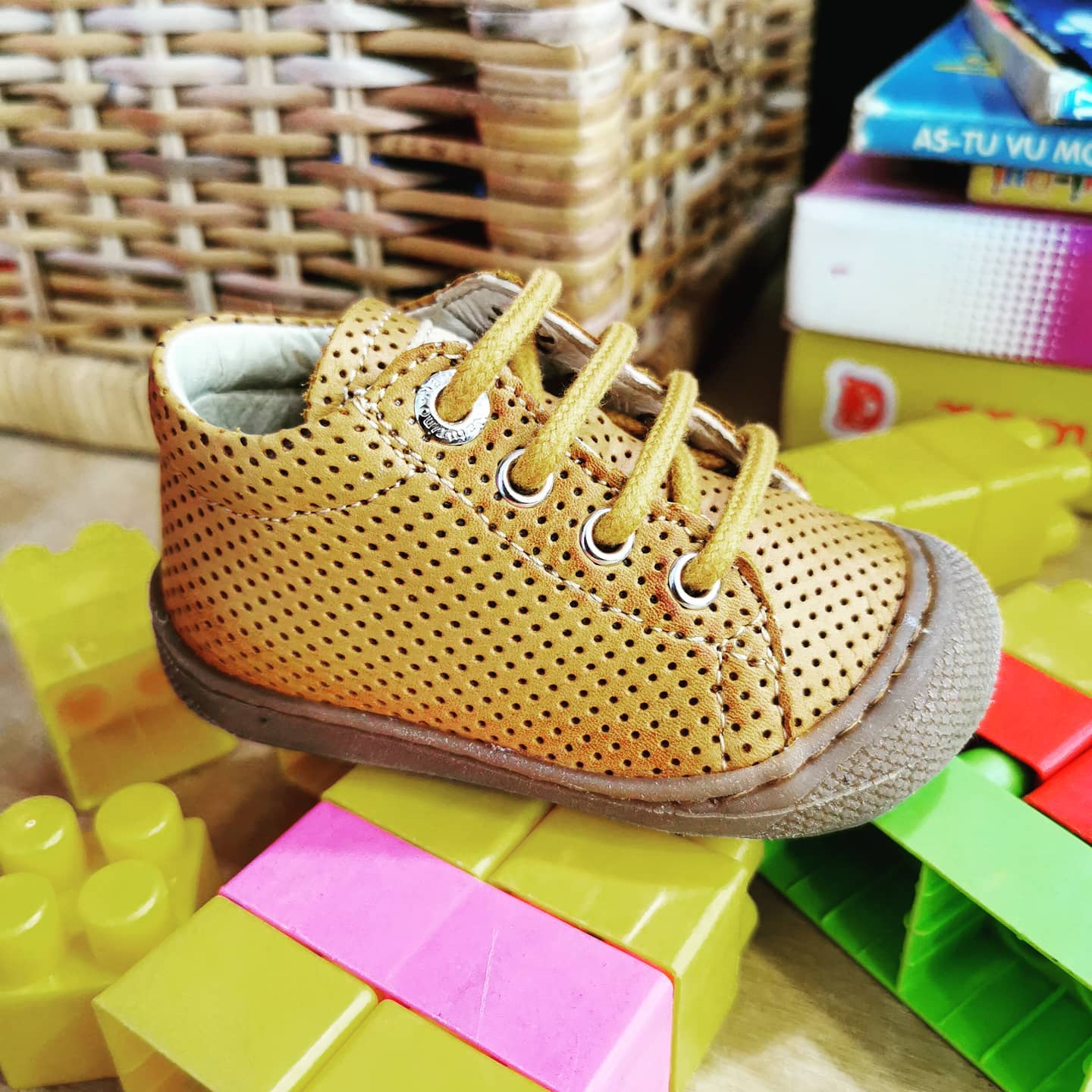 Vente d'accessoires et chaussons premier pas dans le Var Vente d'accessoires et chaussons premier pas dans le Var