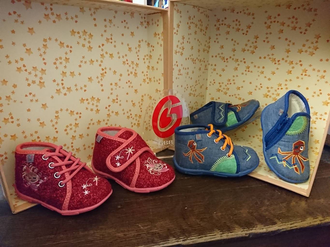 Vente d'accessoires et chaussons premier pas dans le Var Vente d'accessoires et chaussons premier pas dans le Var